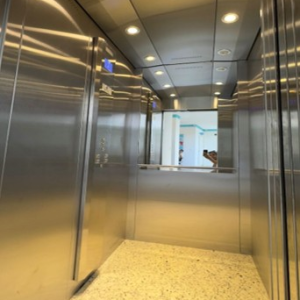 ELEVADOR ELÉTRICO 6 PARADAS (450kg / 6 pessoas )