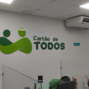 Logomarca Parede Cartão de Todos 
 PVC
 1,5 m